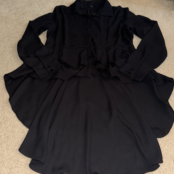 NORDSTROM RACK -  Black Button Down Top - Size Medium - Picture 6 of 11
